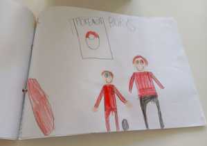 praca rysunkowa z dwoma postaciami i znakiem pokemon