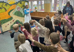 Teatrzyk "Smerfuj bezpiecznie"