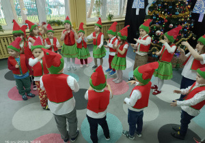 występ świąteczny gr. Promyczki