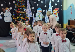 Występ świąteczny gr Misie