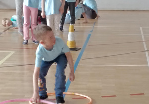 ćwiczenia z hula hop