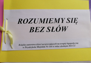 Praca plastyczna wykonana przez dzieci- książka