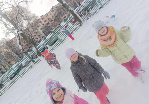 zabawy na śniegu